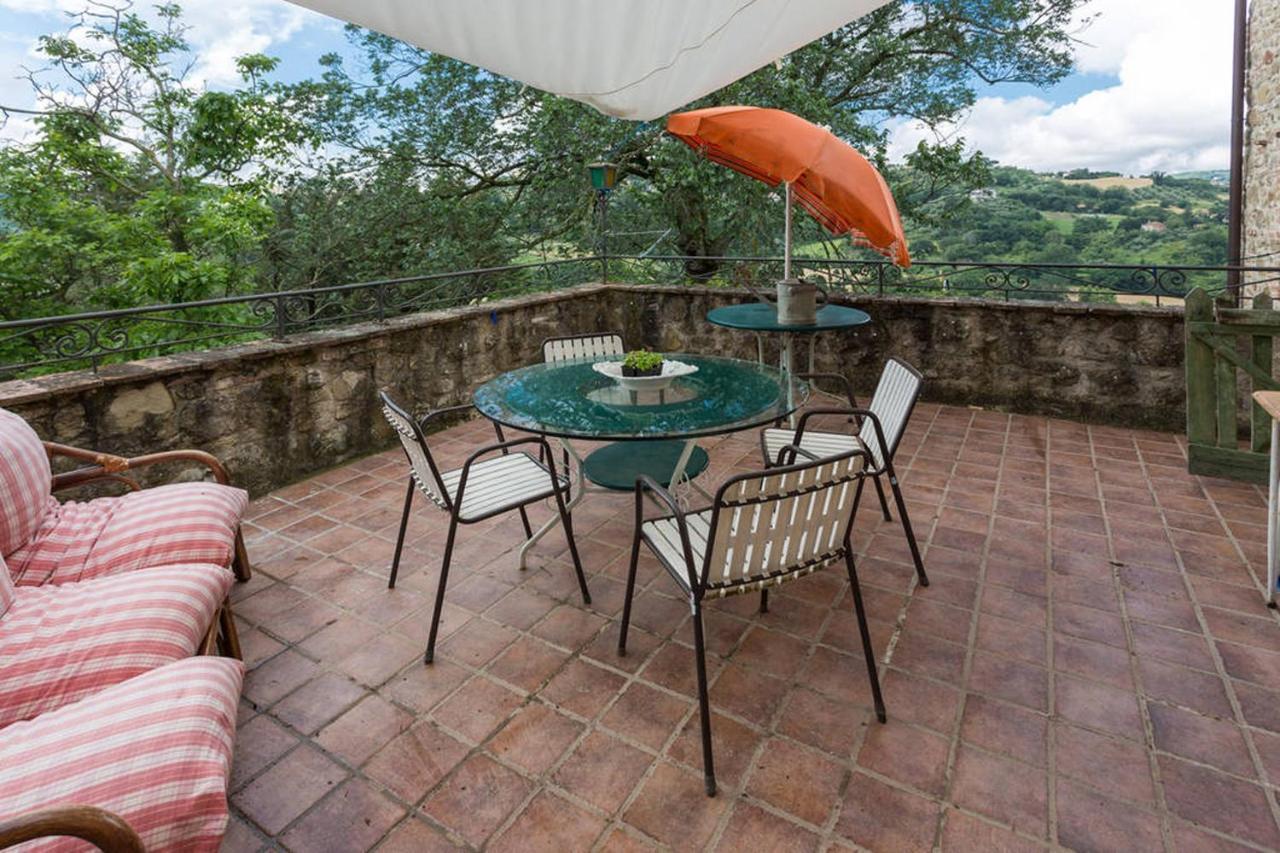 Agriturismo Il Poggio Degli Scoiattoli Perugia Exteriör bild
