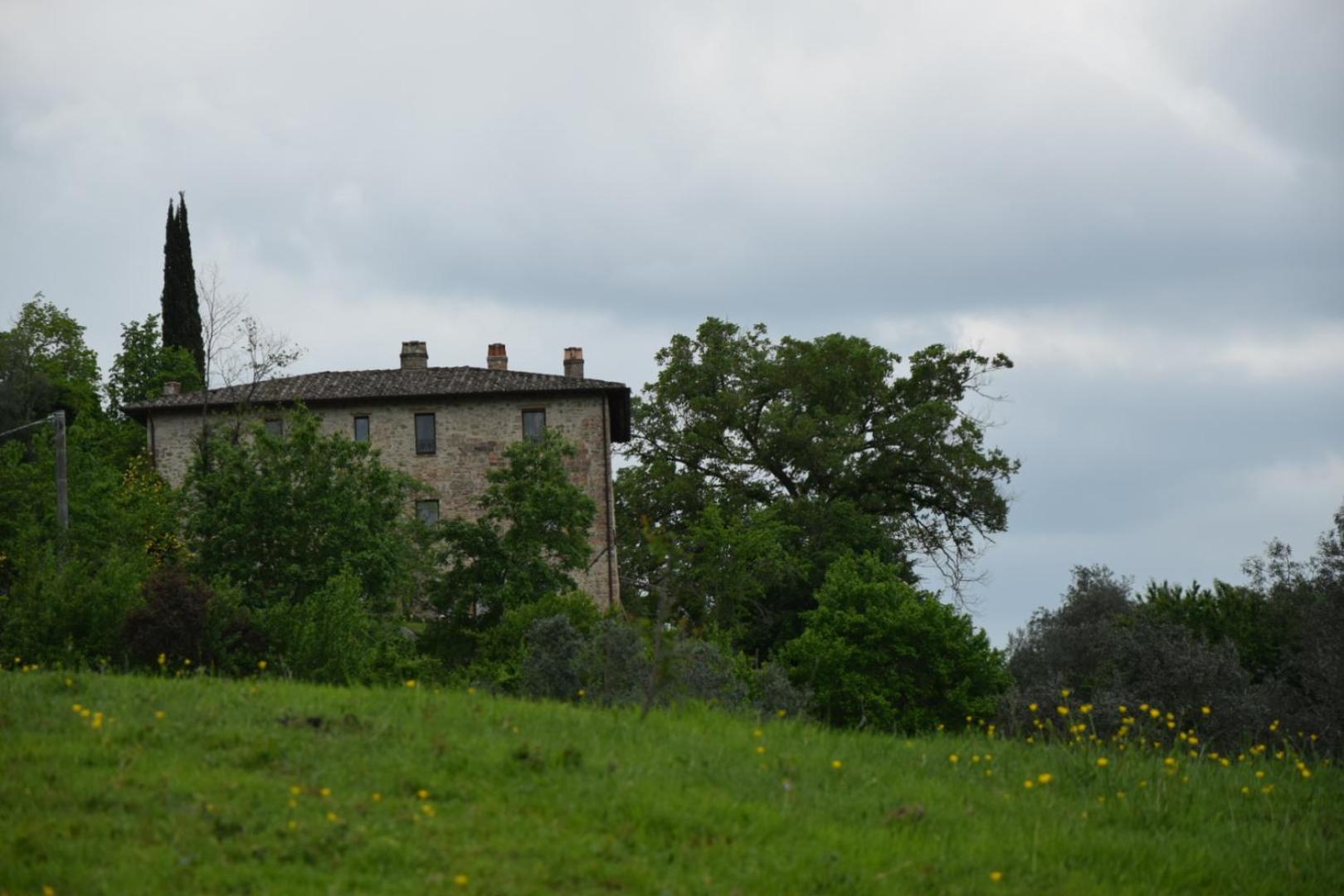 Agriturismo Il Poggio Degli Scoiattoli Perugia Exteriör bild